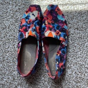 Floral toms